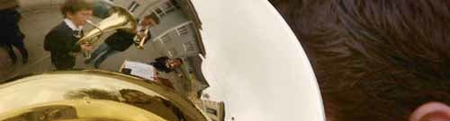 Tuba [ (c) www.BilderBox.com, Erwin Wodicka, Siedlerzeile 3, A-4062 Thening, Tel. + 43 676 5103678.Verwendung nur gegen HONORAR, BELEG,URHEBERVERMERK und den AGBs auf bilderbox.com](in an im auf aus als and beim mit einer einem eines * & der die das 