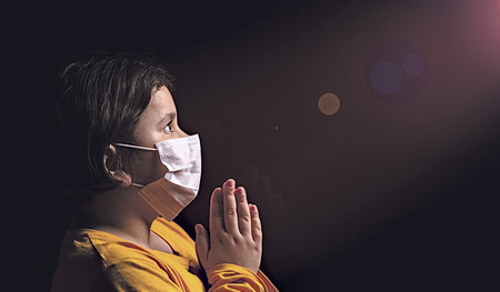 Zu Gott beten. Der Religionsunterricht am Linzer Petrinum beschäftigt sich mit dem möglichen göttlichen Einfluss auf die aktuelle Krise.  