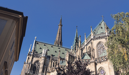 Der Mariendom ist Bischofskirche und Pfarrkirche der Dompfarre. 