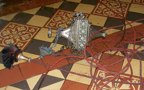 OLYMPUS DIGITAL CAMERA         