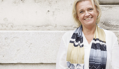 Die Theologin Regina Polak verfolgte die Regierungsbildung mit Aufmerksamkeit und Interesse und hofft auf gute Ergebnisse.  