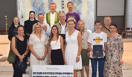 Die Pfarre Wels-Heilige Familie feierte mit ihren Gästen.  