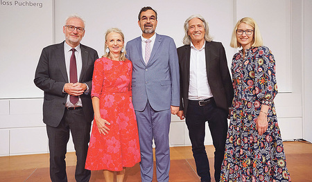 Rektor Adi Trawöger, Direktor-Stellvertreterin ­Gabriele Hofer-Stelzhammer, Direktor Helmut Außerwöger, Filmregisseur Andreas Gruber und LH-Stellvertreterin Christine Haberlander 