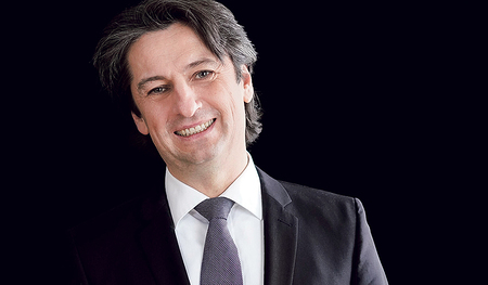 Eduard Matscheko ist Dirigent der Sinfonia Christkönig, die in der Pfarrgemeinde Urfahr-Christkönig beheimatet ist.  