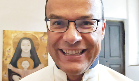 Universitätsprofessor Rolf Breinbauer hat nach seiner Erstkommunion 1978 mit dem Ministrieren begonnen.   