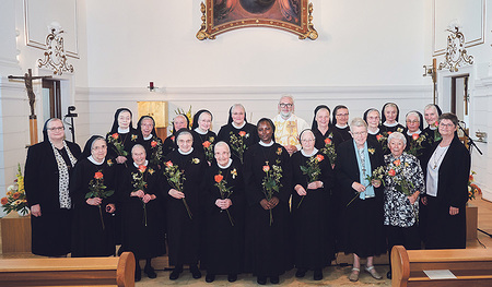 Die Feiergemeinschaft der Professjubiläen im Mutterhaus der Franziskanerinnen von Vöcklabruck.