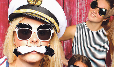 Die Pfarre Pinsdorf sammelt Faschingsfotos.   