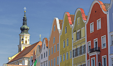Die Pfarrkirche von Schärding. Das Dekanat Schärding zählt zu den Pionierpfarren.   