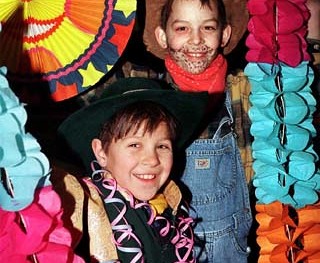 Fasching, Karneval? Foto: Franz Josef Rupprecht GmbH, A-7123 M?nchhof, Raiffeisenkasse M?nchhof, Konto.-Nr.: 17.608