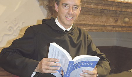 P. Bernhard Eckerstorfer OSB. Sein Buch „Mönchtum der Zukunft“ ist im EOS-Verlag erschienen und kostet € 30,80.   