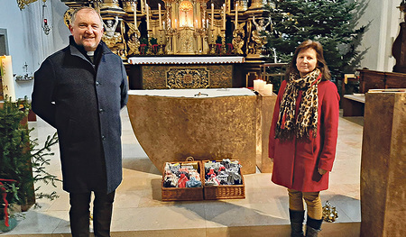 Der 'umgekehrte Adventskalender' in der Pfarrkirche Vöcklamarkt. 