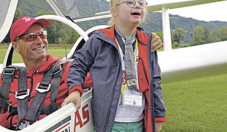 Nach der Landung: die Freude über das erlebte Gleiten in der Luft  