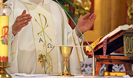 Peter und Paul ist ein wichtiger Feiertag für die Priester.   