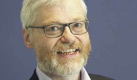 Martin Kranzl-Greinecker (57) ist Chefredakteur des Caritas-Fachjournals UNSERE KINDER.