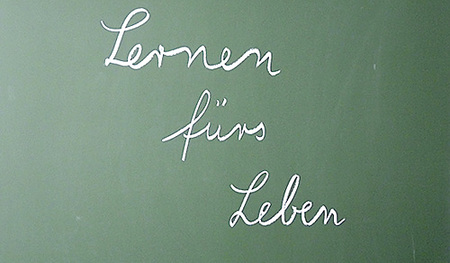 Religion oder Ethik. Unterricht wird diskutiert.