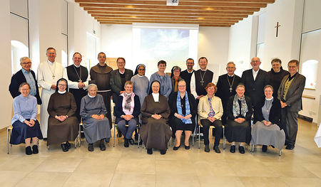 Vertreter:innen der in der Diözese Linz tätigen Ordensgemeinschaften und Säkularinstitute bilden die OÖ Ordenskonferenz.  