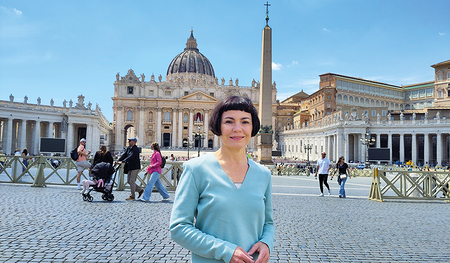 Die Österreicherin Gudrun Sailer ist im Einsatz für „Vatican News“.  