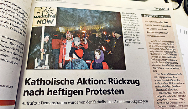 Ob man zur Demo gegen die ÖVP-FPÖ-Regierung auffordern solle, war umstritten.  A