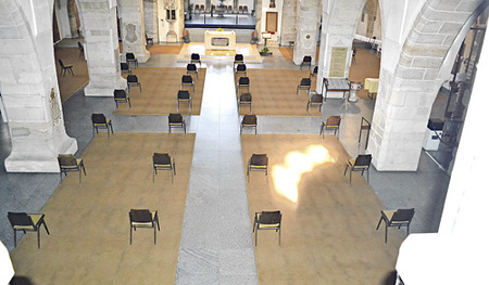 Ein Blick in die Basilika Enns-St. Laurenz, die bereits für die Zeit nach dem 15. Mai 2020 vorbereitet ist.  