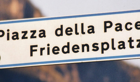 Kurzfristig hieß der Siegesplatz 2002 schon Friedensplatz.   