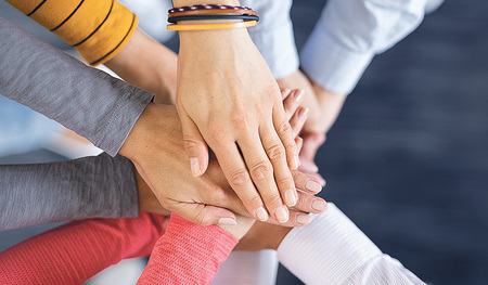 Am Priesterberuf schätzt Erwin Kalteis nicht zuletzt die Gemeinschaft mit den Leuten. 