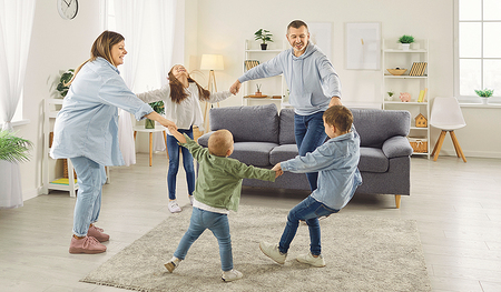Kinder in Patchworkfamilien brauchen das Gefühl, dass sie alle gleich wichtig sind und ernst genommen werden.