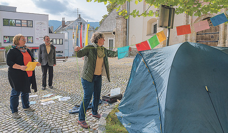 Die Aktion soll den christlichen Auftrag zu Barmherzigkeit und Nächstenliebe betonen.