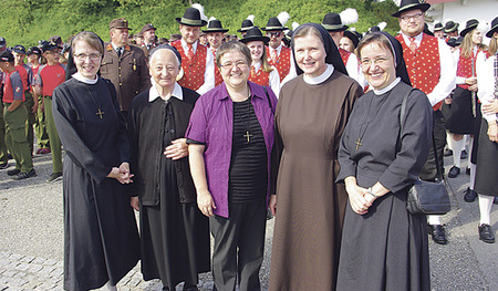 Sr. Maria Cordis Scherrer (v. links), Sr. Angelina Nöbauer, Sr. Maria Regina Scherrer, Sr. Rita Kitzmüller, Sr. Maria Dolores Scherrer 