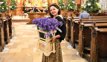 Ein Blumenmeer in der Ursulinenkirche Linz
