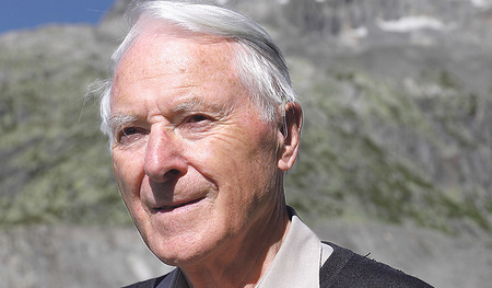 Franz Schobesberger ist seit 1984 Pfarrer (Pfarrmoderator) in Brunnenthal. Weit über die Grenzen der Diözese hinaus ist er für seine Glaubenskurse bekannt.   