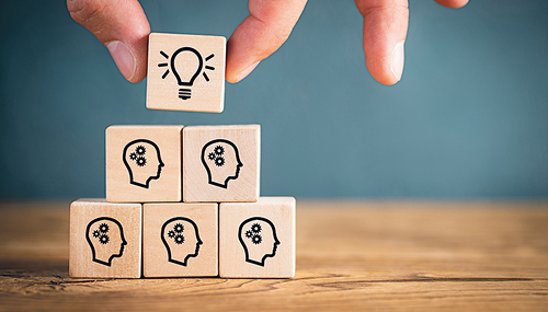 Nach dem Bild Gottes geschaffen sein und diesem Bild mehr und mehr entsprechen. Der Weg dorthin: Bildung. 