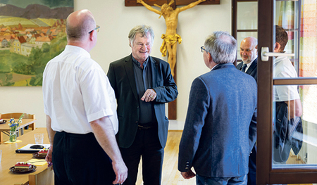 Bischof Manfred Scheuer bei der Begegnung mit den Bürgermeister:innen.
