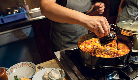 Zum Kochen mit Wein gibt es Alternativen.