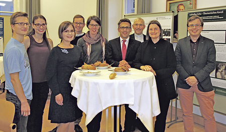 Teilnehmende am Symposium.