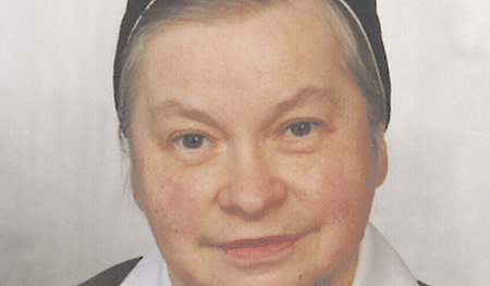 Sr. Bathilde Gusenbauer OSB ist Benediktinerin vom Unbefleckten Herzen Mariens in Steinerkirchen.   