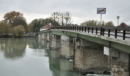 Einer der Schauplätze: die Innbrücke