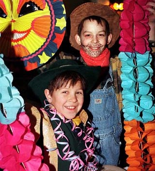 Fasching, Karneval? Foto: Franz Josef Rupprecht GmbH, A-7123 M?nchhof, Raiffeisenkasse M?nchhof, Konto.-Nr.: 17.608