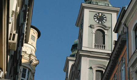 Alter Dom, Linz, Hauptplatz, Turm, Kirchenturm, Kirche, Ignatiuskirche, Petro Carlone, Jesuiten, Ignatius von Loyola, Barock, Domkirche, Franz Maria GlaserEinfaltstra?e 7, 4020 LinzBLZ 49460 SpardabankKontonummer 00-378.444 *** Local Caption *