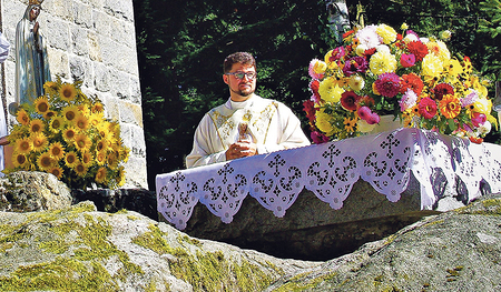 Der Priester Johannes Haas kommt anlässlich des Fatimatages am 13. Oktober in seine Heimat zurück. 