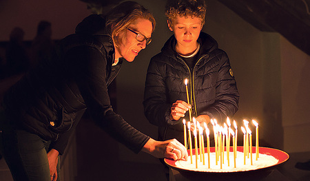 Meditative Zugänge. In vielen Pfarren gibt es heuer einen Stationenbetrieb oder Musik im Kirchenraum.    