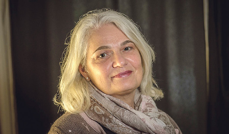 Eva Vogl arbeitet am Empfang der Kath. Privat-Universität Linz.