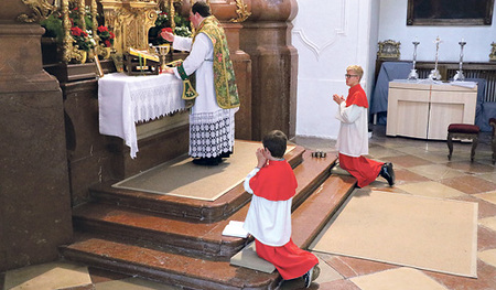 Der alte Messritus wird in der Diözese Linz von der Petrusbruderschaft zelebriert. 