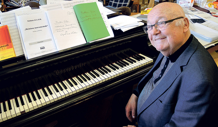 P. Balduin Sulzer (1932–2019) war Lehrer, Musiker, Komponist und Förderer. Sein Atelier hatte er im Stift Wilhering.  