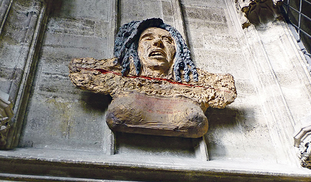 Büste der seligen Schwester Maria Restituta Kafka von Alfred Hrdlicka in der Barbara-Kapelle des Wiener Stephansdoms 