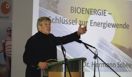 Alternativ-Nobelpreistr?ger und Vorsitzender des Weltrates f?r Erneuerbare Energien Hermann Scheer war Gastredner bei der Veranstaltung 'Bioenergie - Schl?ssel zur Energiewende' im Europa-Center der Messe Wels, zu der 400 Besucherinnen und Besucher g