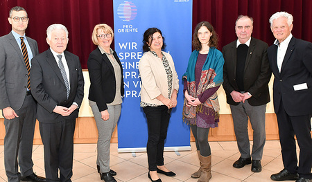 PRO ORIENTE (PO) Generalsekretär Ass.-Prof. MMag. Dr. Florian Wegscheider, PO Vorsitzender LH a.D. Dr. Josef Pühringer, Bürgermeisterin Maria Pachner, PGR-Obfrau Christine Kreuzmayr, Ass.-Prof.in. Dr.in Isabella Bruckner, Dechant OStR KonsR Mag. Joha