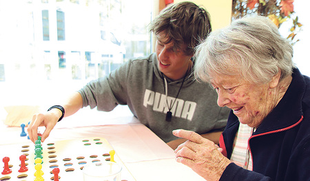 2.500 Jugendliche packten an, wie hier in Wörgl. 