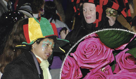 Reise zum Karneval in Venedig, Venedig, Venezia, Italien, Masken, Menschen, Spass, Verkleidung, Kinder, Musik, Bus, Busreisen, Kastler, Reisen, Fahrt, Maskerade, Fasching, Faschingssamstag, Sonne, Sonnenschein, Clown, Gassen, Kan?le, Kanal, Kirchen, 