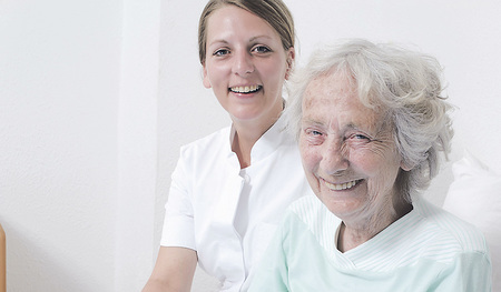 Junge Pflegende gesucht. 