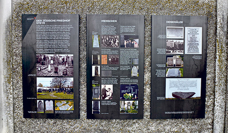 Neben einem Gesamteindruck vom Friedhof sind auch mehrere Familiengeschichten zu Gräbern dokumentiert. Ebenso werden die verschiedenen Denkmäler auf dem Friedhof – wie das Holocaust-Denkmal – gezeigt.   